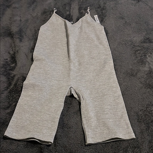Gray Ribbed Jumpsuit - Picture 1 of 1